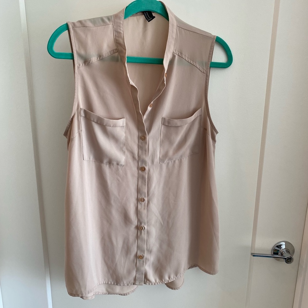 Button down sleeveless blouse